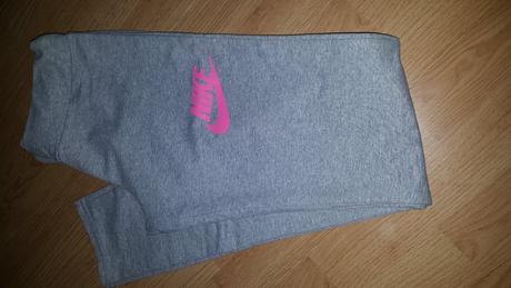 Dámska tepláková súprava, nike,40