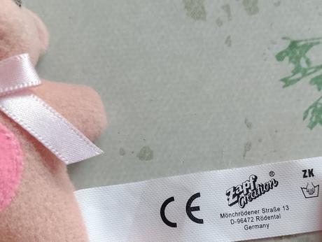 Macko na zavesenie, zapfcreation, 8 cm,