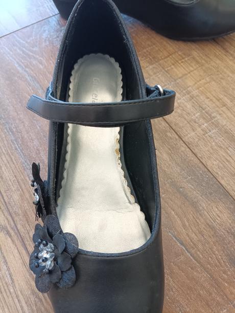 Čierne topánky na opätku, deichmann,36