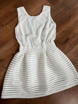 Biele letné šaty, 152