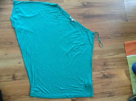 Tricko na jedno rameno  bershka, l