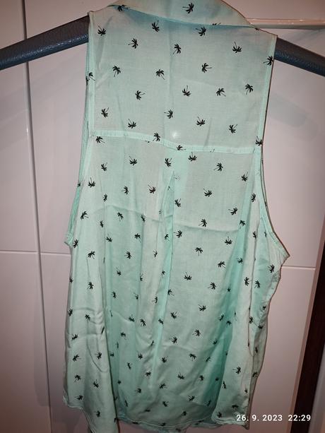 Dámske oblečenie č.38, 38