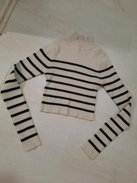 Crop svetrík, pull&bear,xs