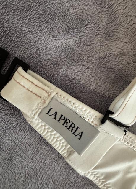 La perla vršok od plaviek, s