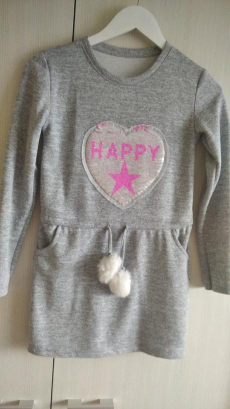 Šedé šaty s flitrami, 140