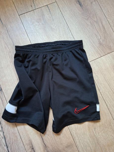 Kratasy nike, nike,140