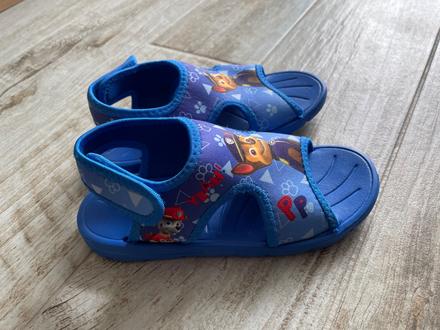 Sandalky labkova patrola, 30