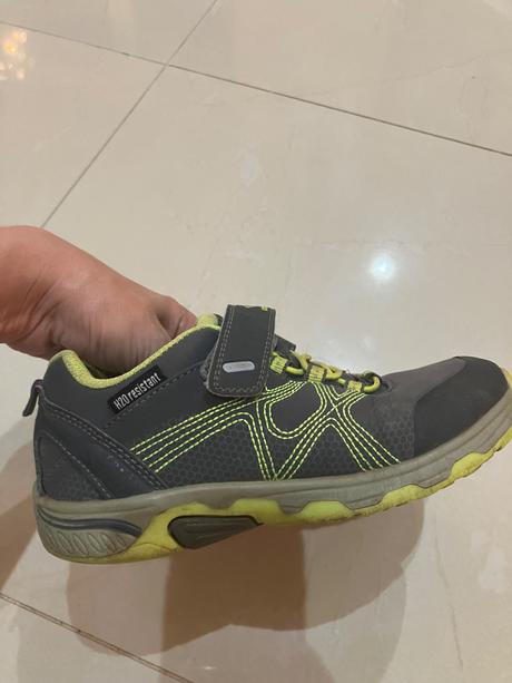 Topanky zn. umbro, umbro,31