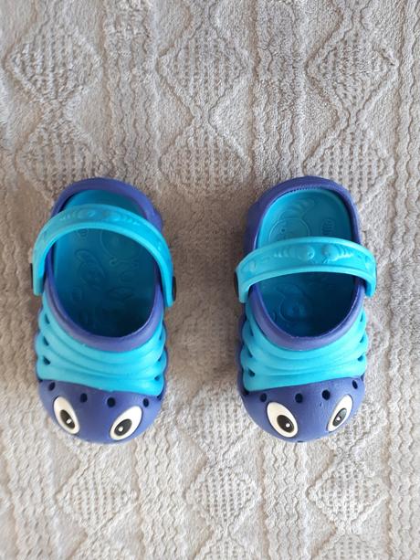 Sandalky do vody 23, 23