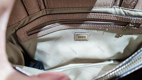 Guess kabelka ružová, guess