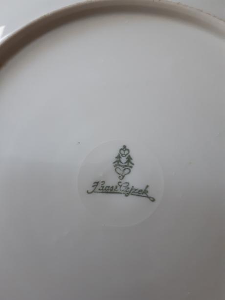 Starožitna suprava haas czjzek,