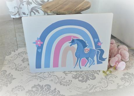 Tvrdšia podložka na stôl,