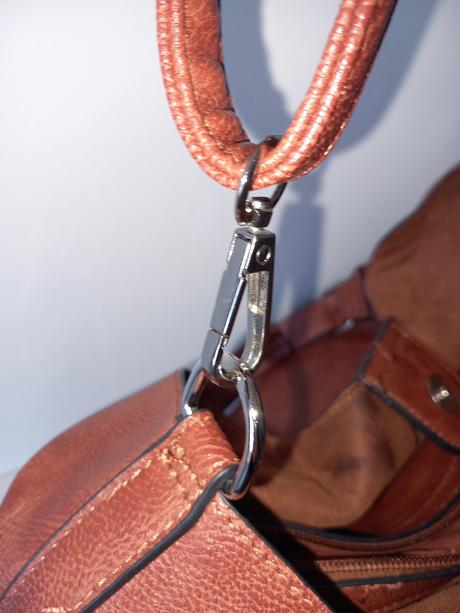 Hnedá kabelka do ruky s prídavným ramienkom, 