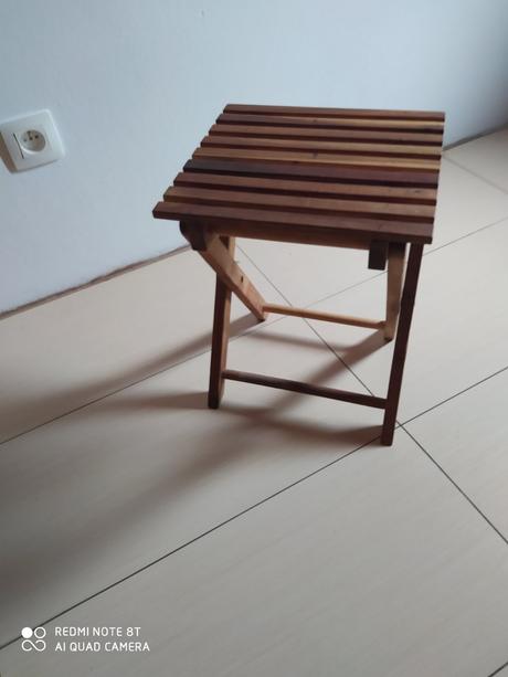 Podstavec ikea bjuron pod kvetináč, 