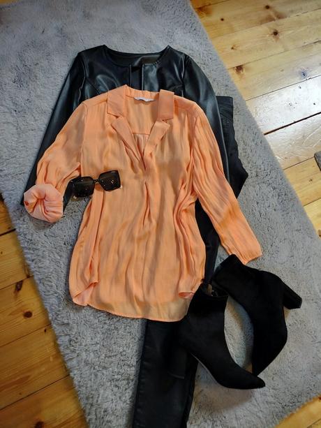 Blúzka m/l, stradivarius,40