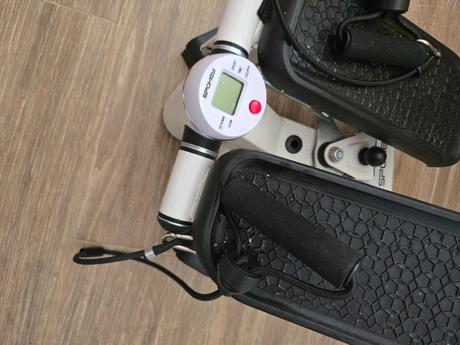 Spokey stepper s expandérmi, 