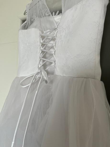 Šaty na 1. sväté prijímanie/pre družičku, 140