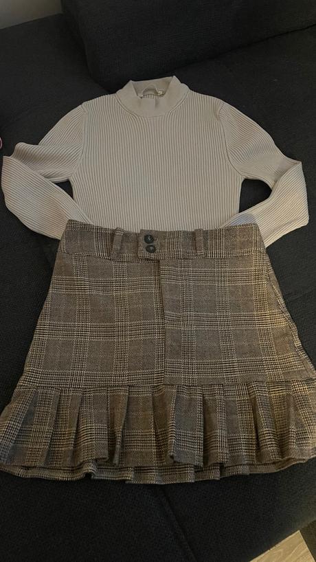 Moderný set pullia sukňa, pull&bear,s