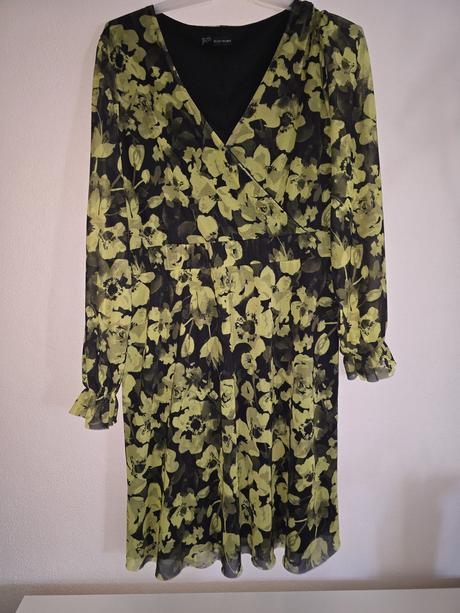 Zelené kvietkované šaty, l