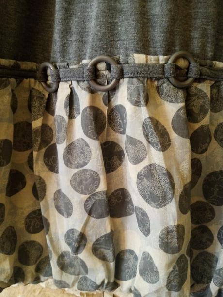 Šedé šaty s bodkovanou sukničkou promod, promod,s