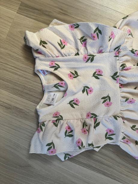 Dievčenske saty, zara,110