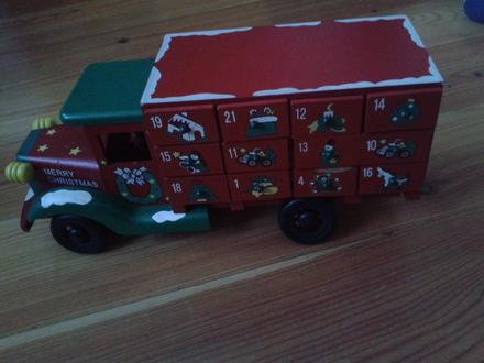 Drevenné adventné auto merry christmas-30e s pošt,