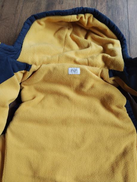 Oteplena vesta, veľ. 110-116, f&f,116