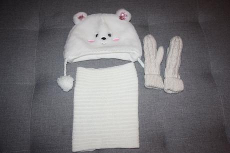 Čiapka,narkcnik a rukavice, pepco