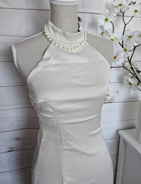 Krásne šaty boohoo, 36