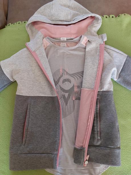 Sportova mikina + tricko gratis, decathlon,146