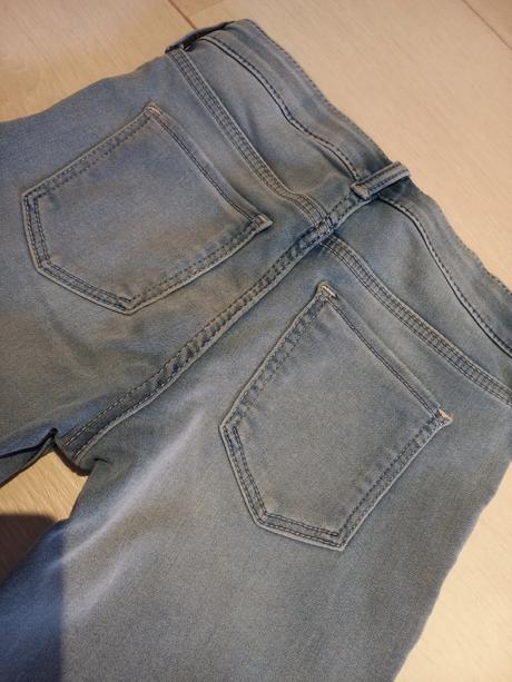 Dievčenské mäkké rifle, 122