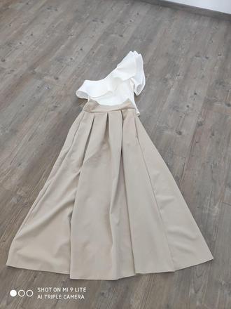 Elegantny komplet sukna s body, m