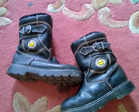 Kožené čižmy, vn.dlzka 20cm, 28