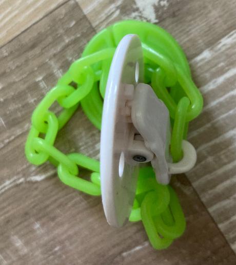 Šňúrka na cumlík,