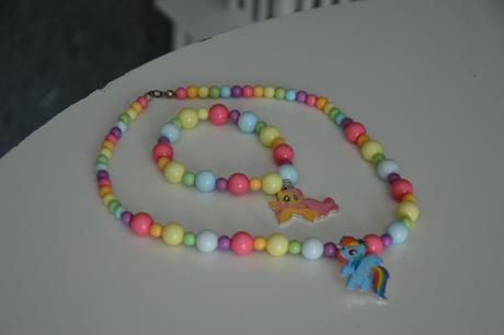 Pony náhrdelník a náramok, 