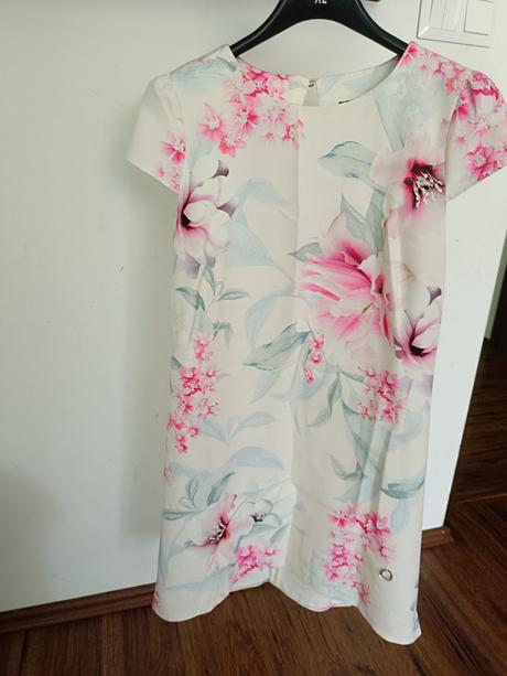 Elegantné šaty, 40