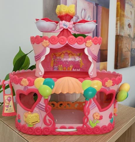Otvárací domček my little pony ponyville roller sk, 
