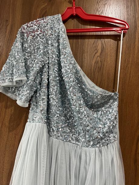 Spoločenské saty, s