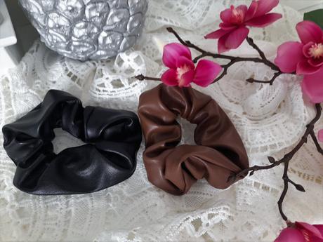 2x koženková gumička do vlasov,