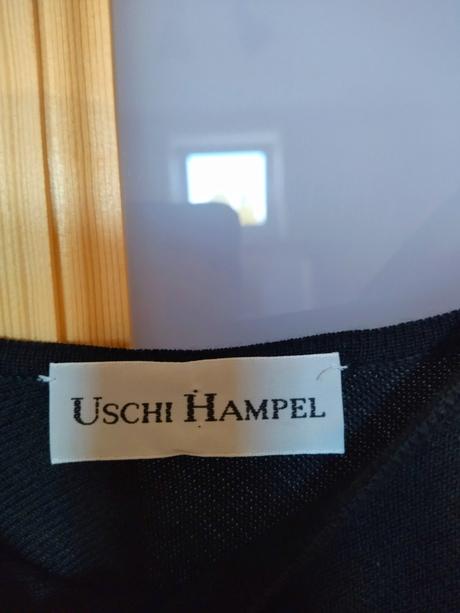 Šaty uschi hampel, s