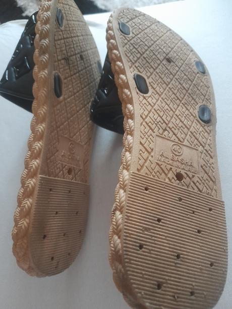 Gumené šľapky, 40