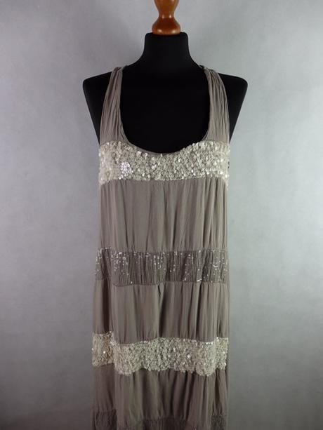 Skvelé letné šaty, 42