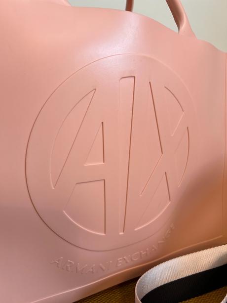 Armani kabelka nová, armani