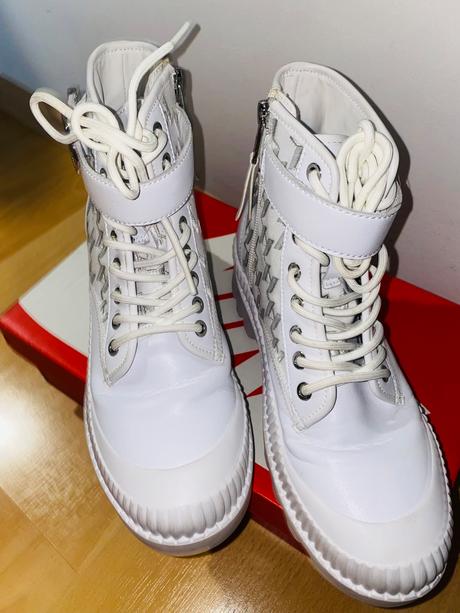 Členkove cizmy, karl lagerfeld,37