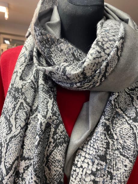 Šatka - tigrový motív,