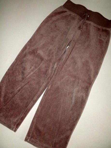 Skvelé velúrové tepláčky od zn. next, next,116