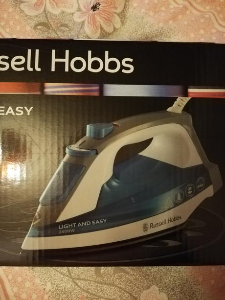 Žehlička russell hobbs,