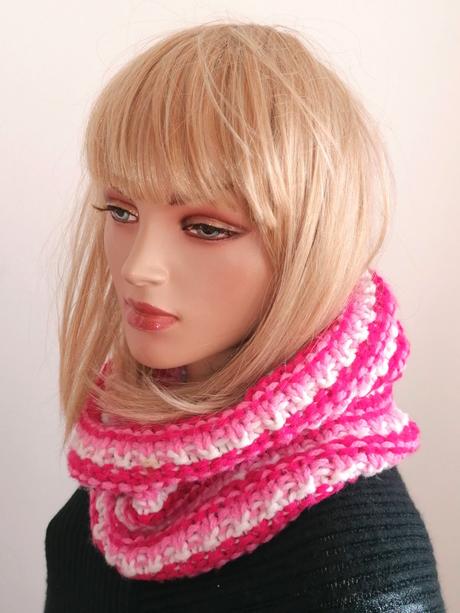 Kari traa-nákrčník zo zmesi merina, s