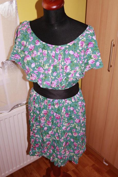 Kvietkované šaty, m