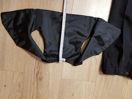 Vesta a nohavice, 98